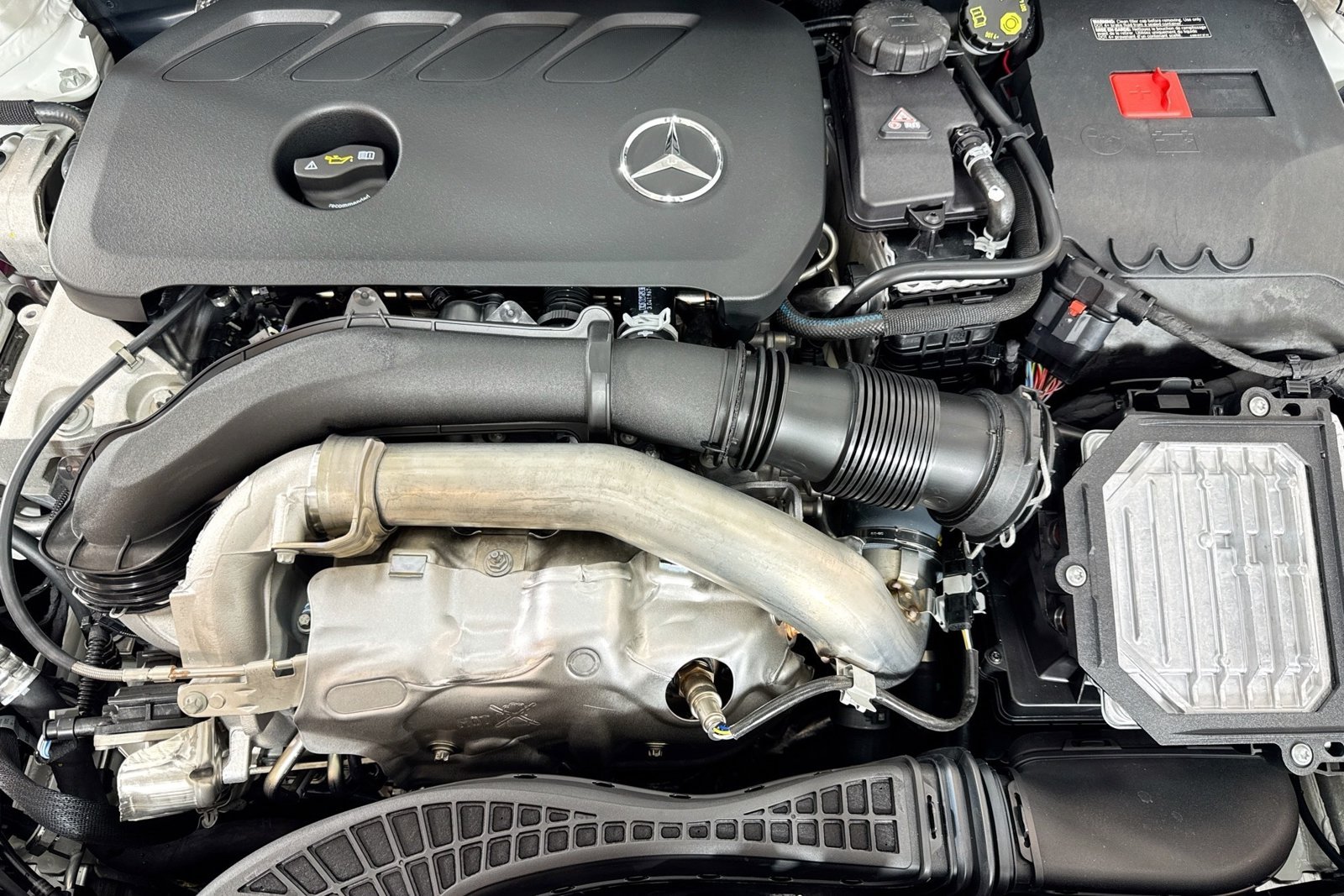 New 2026 Polar White Mercedes-Benz GLA 250 image 27