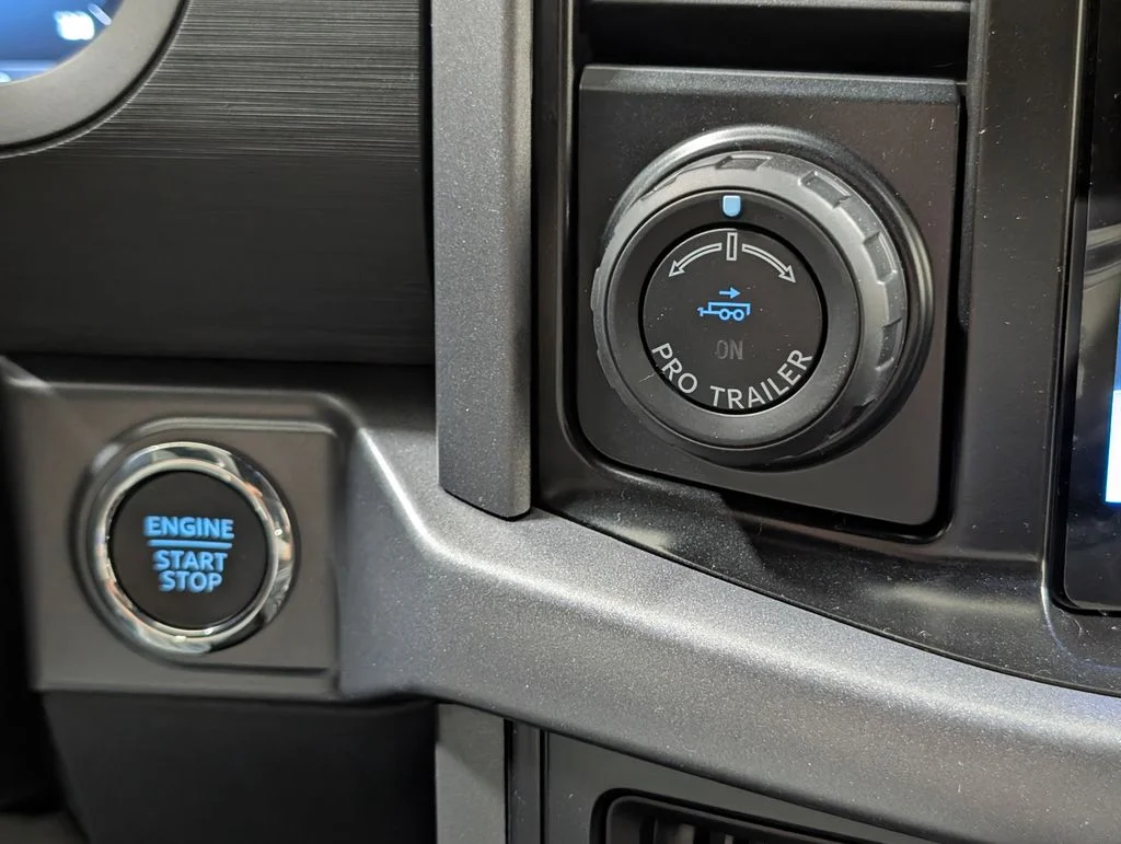 New 2026 Avalanche Ford XLT image 11