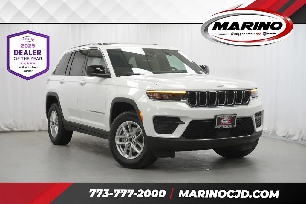 New 2026 Bright White Clear-Coat Exterior Paint Jeep Laredo X image 1