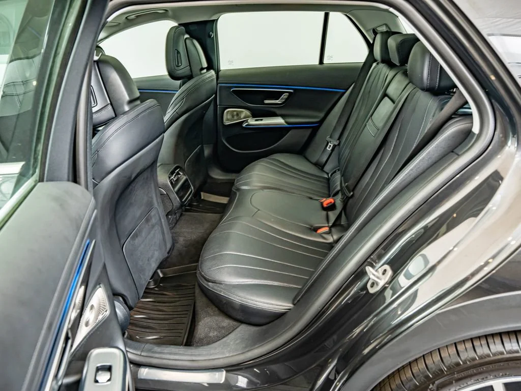 Used 2017 Magnetic Metallic Ford SE image 75