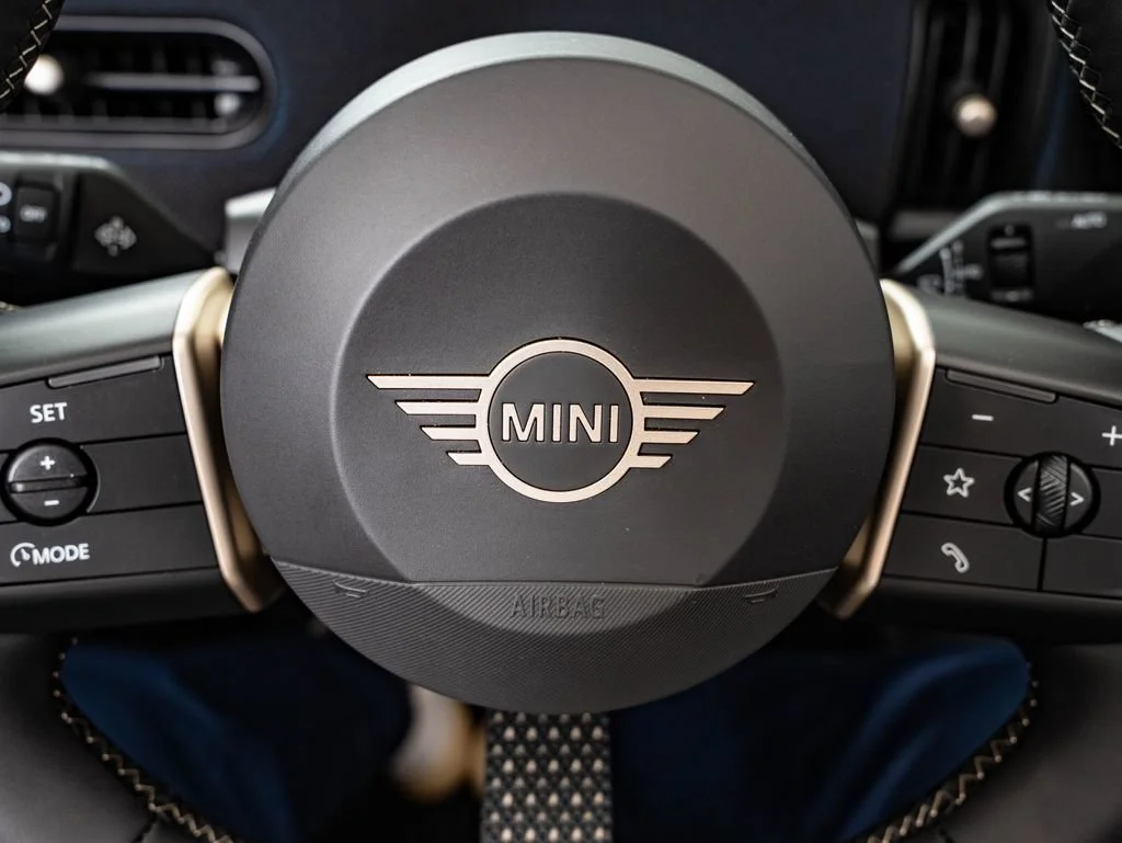 New 2026 Gray Metallic MINI Iconic image 29