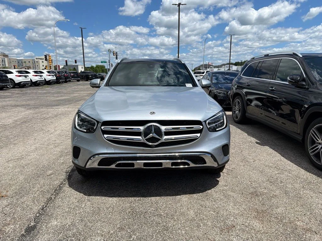 Used 2021 Silver Mercedes-Benz GLC 300 image 3