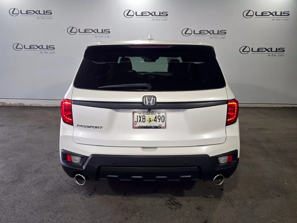 Used 2022 White Honda EX-L image 9