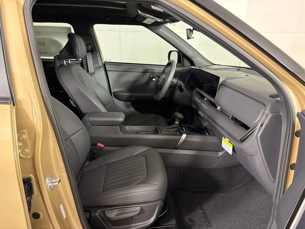 New 2027 Terrain Brown Kia X-Line S image 17