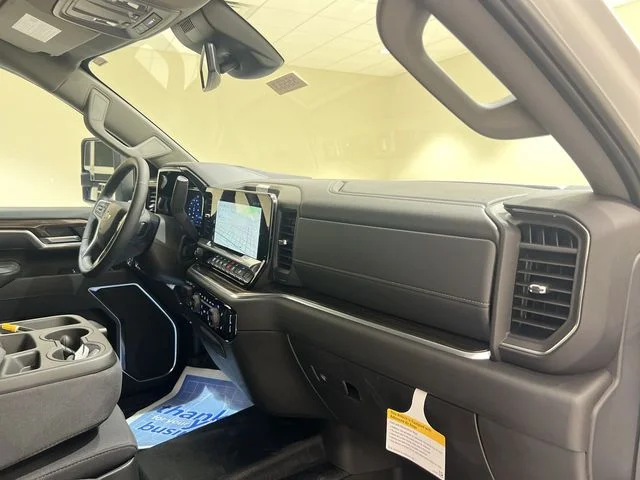 Used 2025 Summit White Chevrolet LT image 25