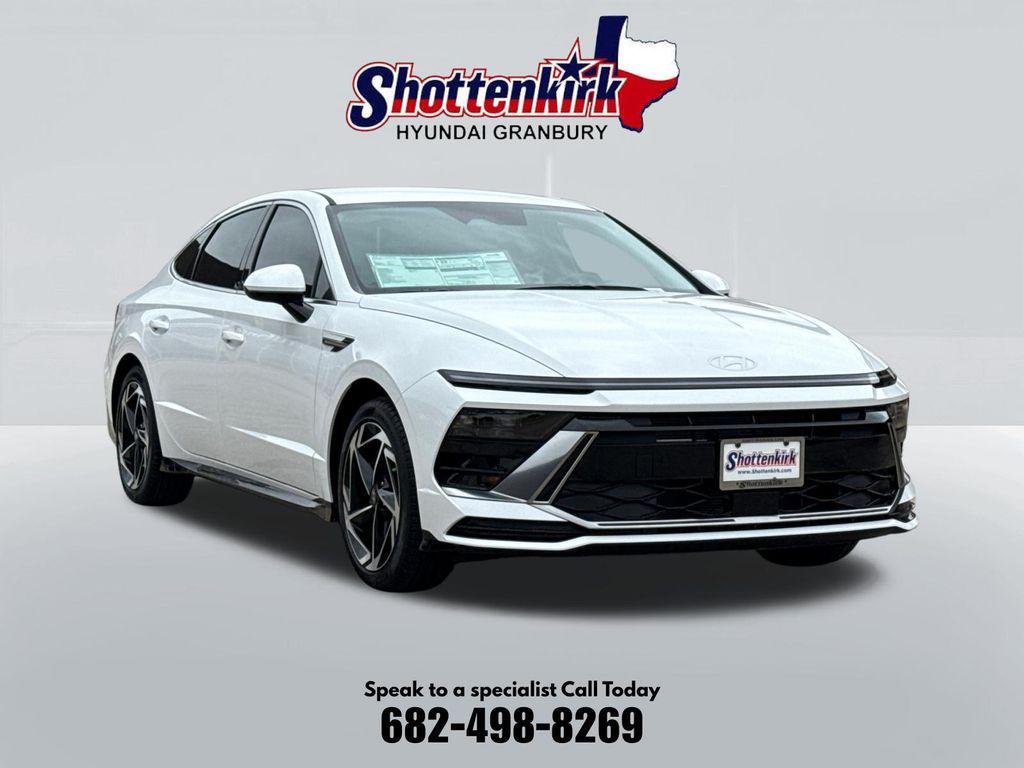 New 2026 White Hyundai SEL Sport image 3