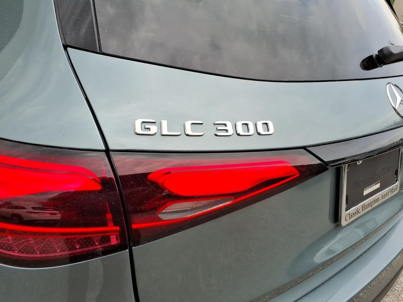 New 2026 SILVER Mercedes-Benz GLC 300 image 9