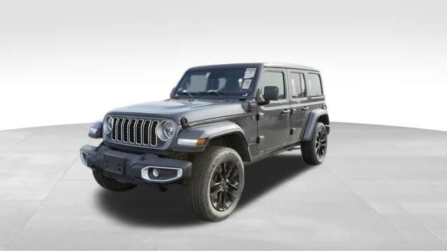 Certified Used 2025 Gray Jeep Sahara 4xe image 3