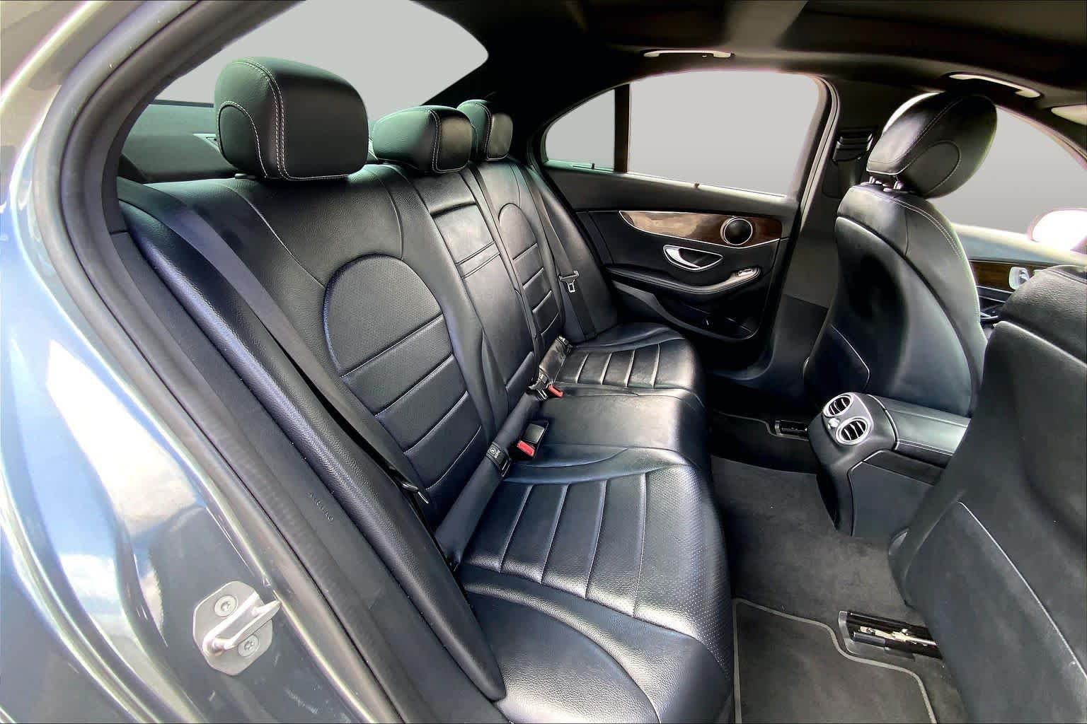 Used 2018 Selenite Grey Metallic Mercedes-Benz C 300 image 19