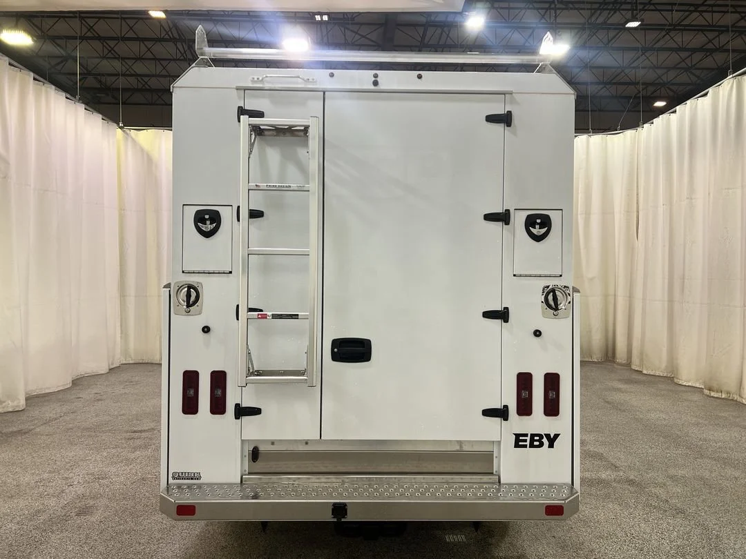 New 2026 Oxford White Ford E-350 SRW image 7