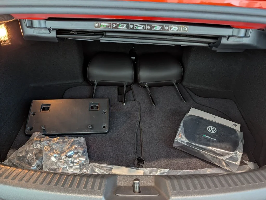 Used 2019 Orange Volkswagen 2.0T SE image 37