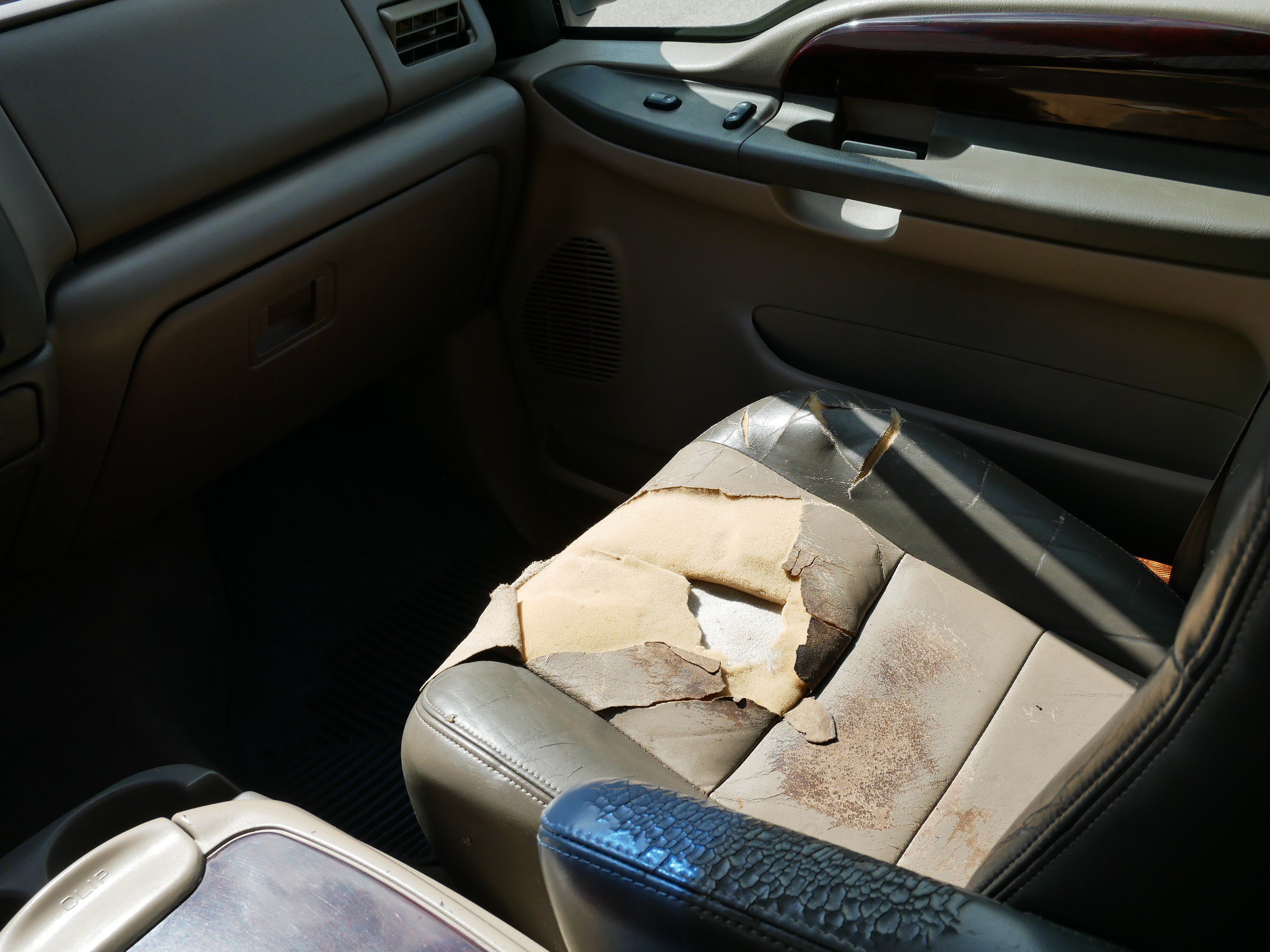 Used 2003 Green Ford Eddie Bauer image 18