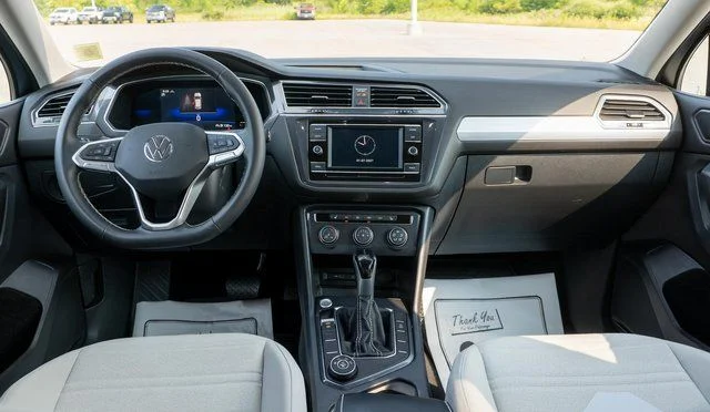 Used 2022 Gray Volkswagen 2.0T S image 14