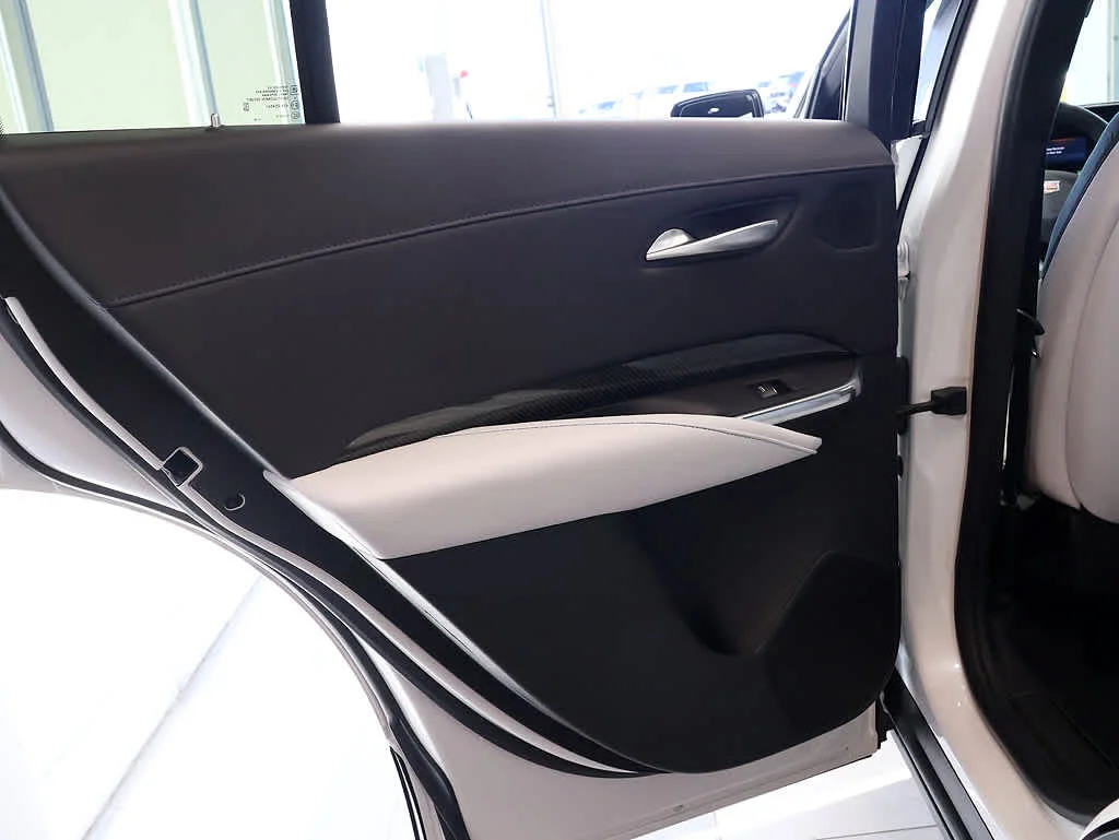 Certified Used 2024 Crystal White Tricoat Cadillac Sport image 25