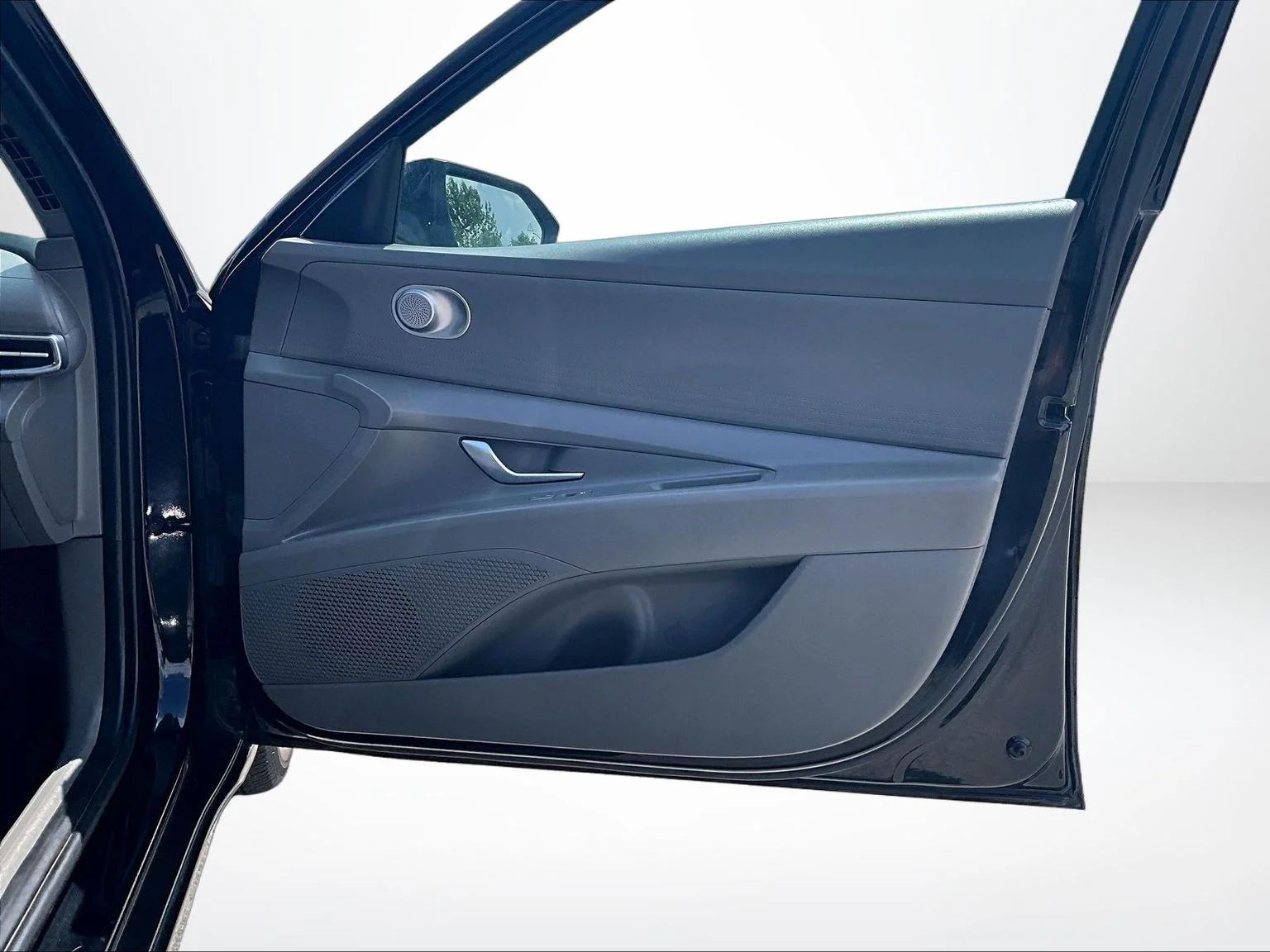 Used 2024 Black Hyundai SEL image 23