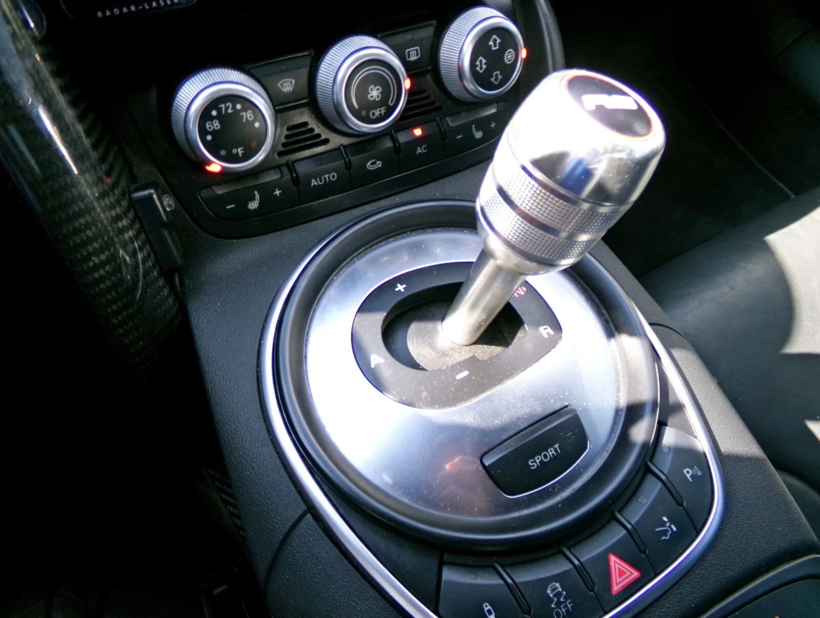 Used 2011  Audi 5.2L image 11