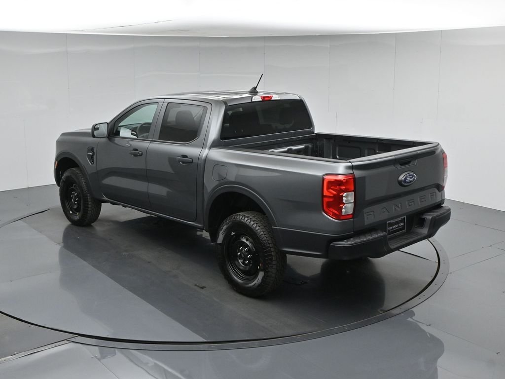 New 2026 Gray Ford XL image 35