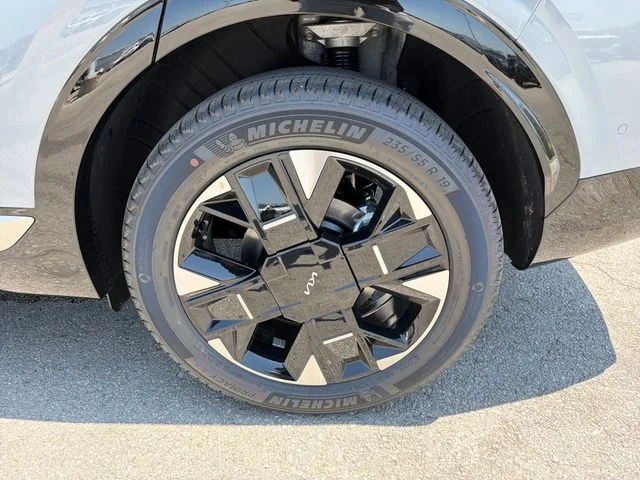 New 2026 Wolf Gray Kia SX Prestige image 26