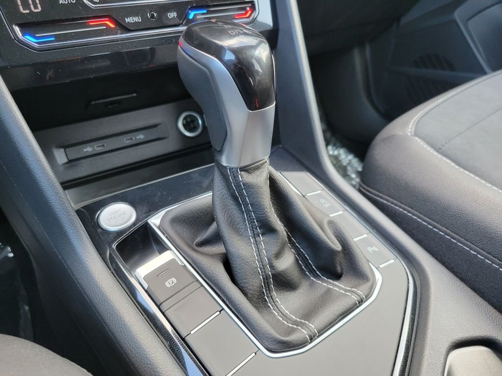 New 2026 Black Volkswagen 1.5T SE Black image 19