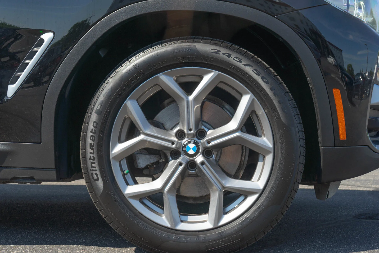 Used 2021 Jet Black BMW xDrive30i image 10