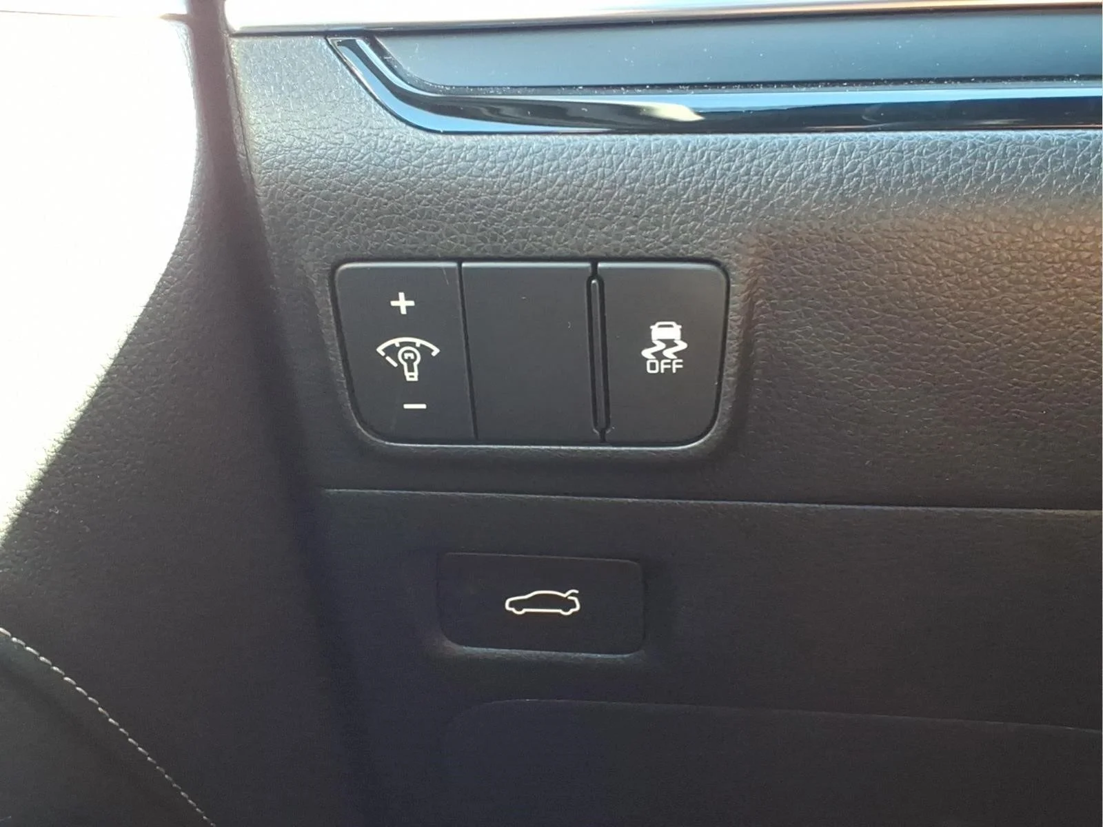 Used 2025 Gray Kia GT-Line image 18