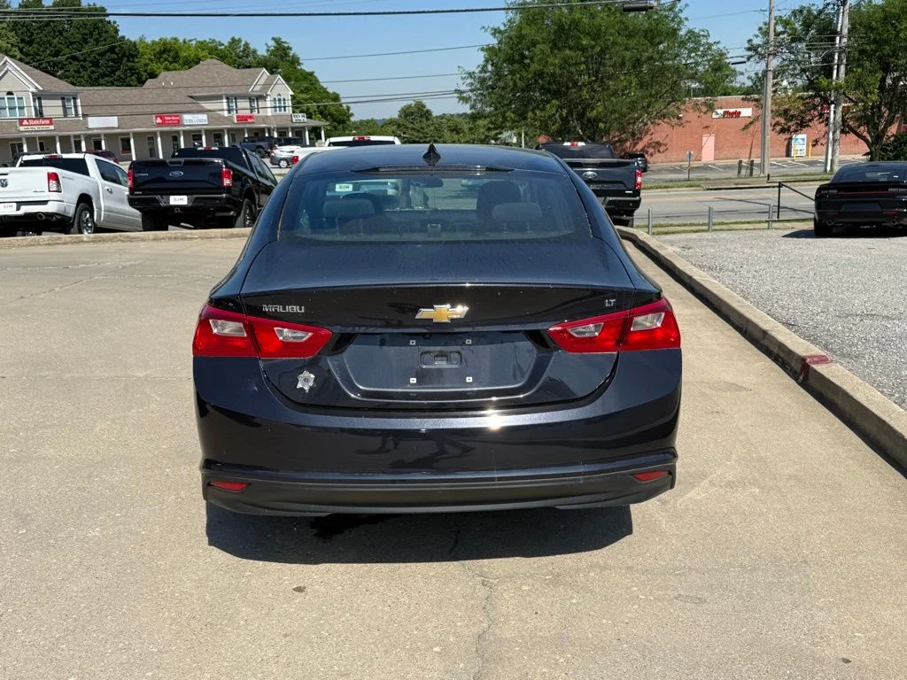 Used 2023 Gray Chevrolet LT image 7