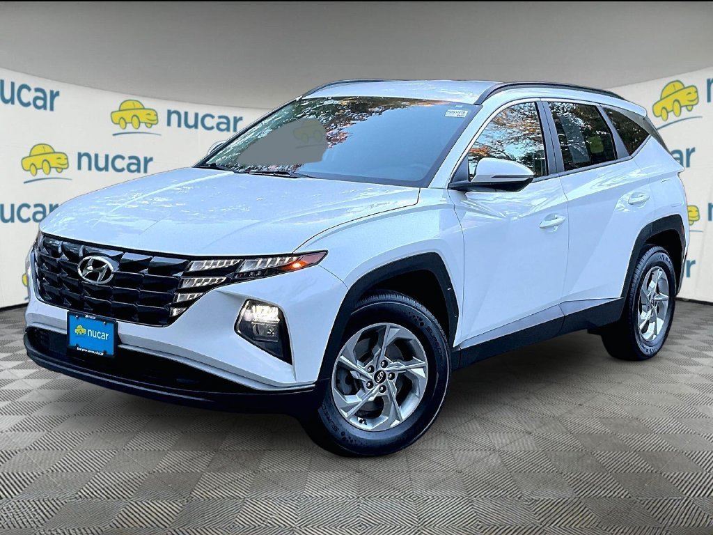 Used 2023 White Hyundai SEL image 3