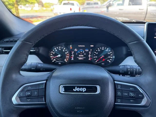 Certified Used 2023 White Jeep Limited image 23