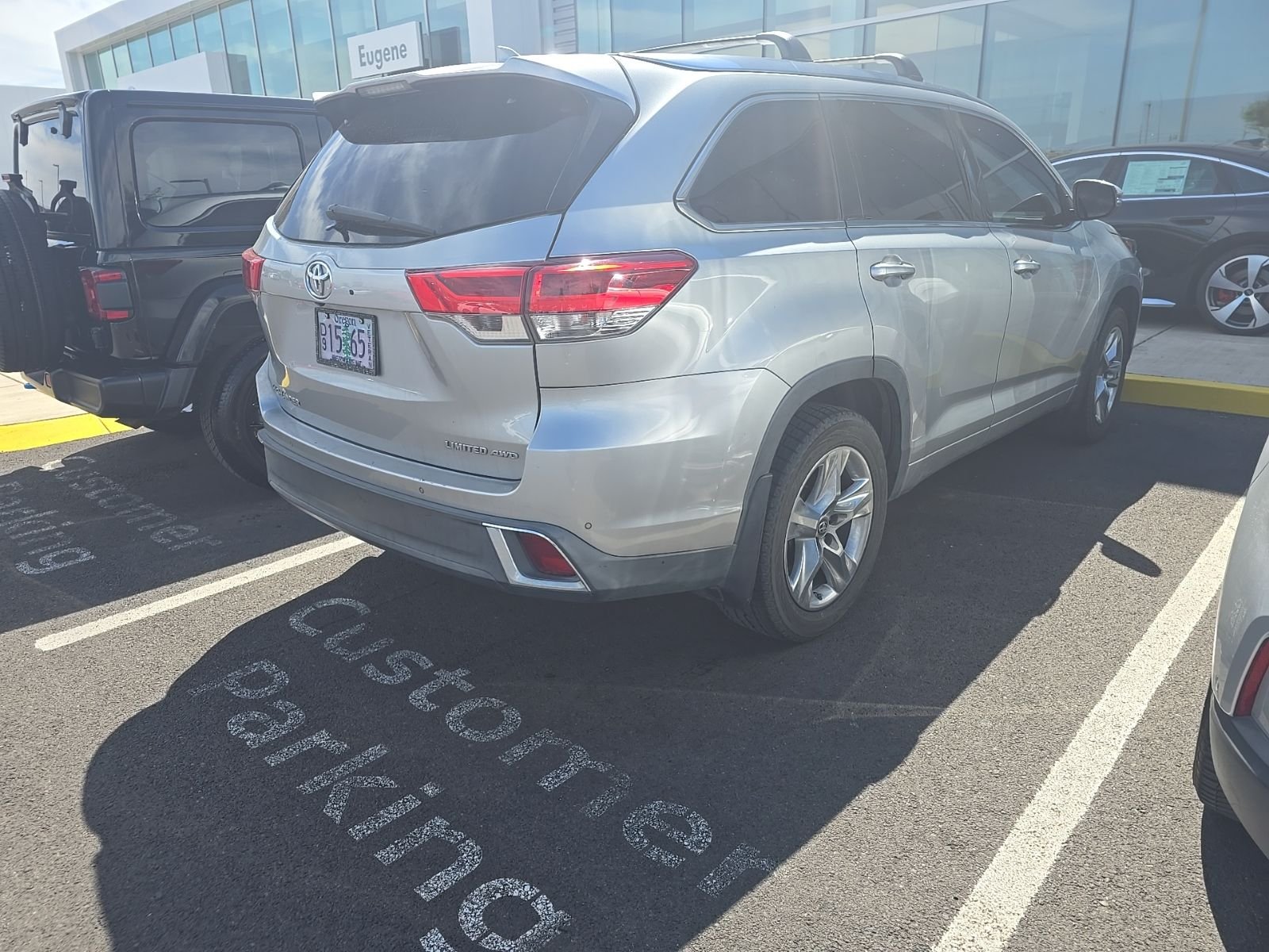 Used 2017 Silver Toyota Limited image 7