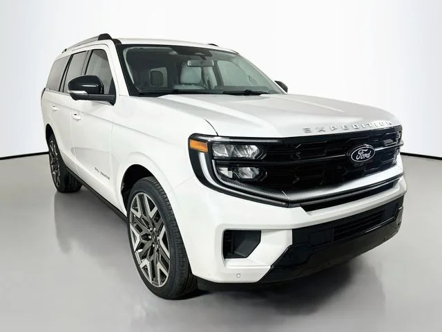New 2027 Star White Metallic Tri-Coat Ford Platinum image 1