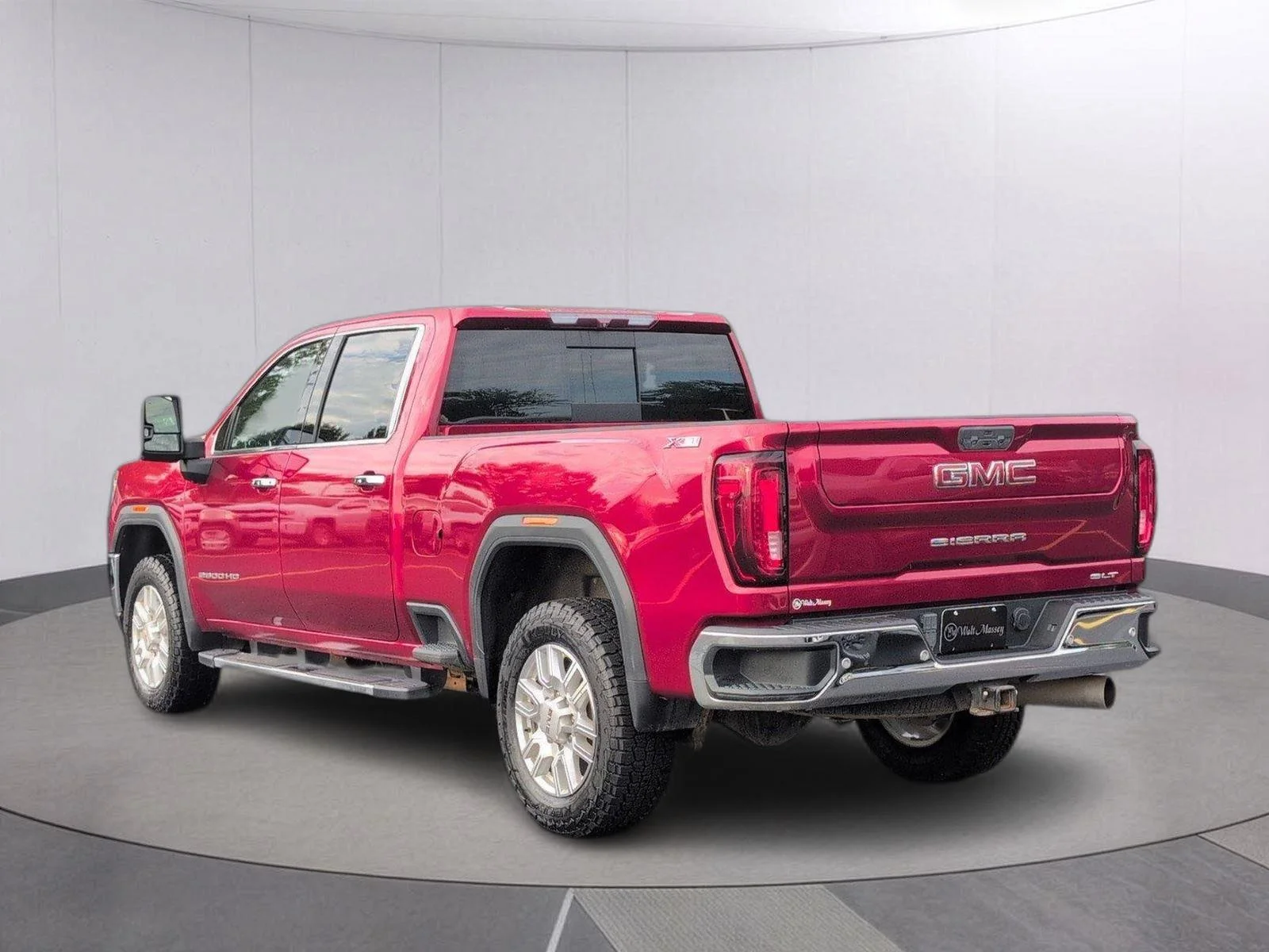 Used 2021 CAYENNE RED TINTCOAT GMC SLT image 3