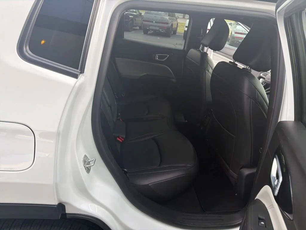 Used 2025 White Jeep Limited image 18