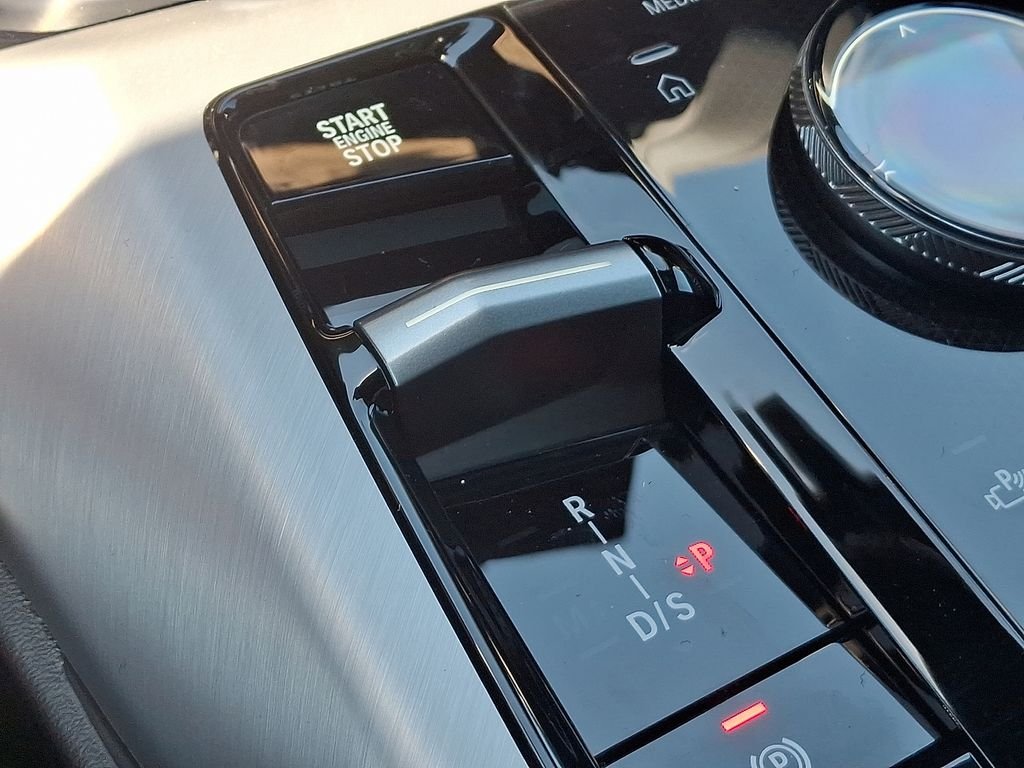 New 2026 Brooklyn Grey Metallic BMW M50 xDrive image 7
