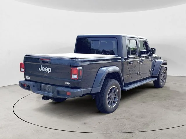 Certified Used 2023 Black Clearcoat Jeep Overland image 5