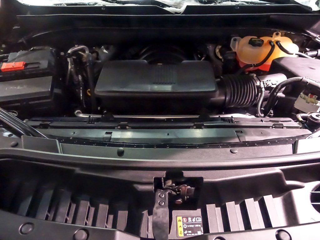 2025 GMC YUKON - Image 35