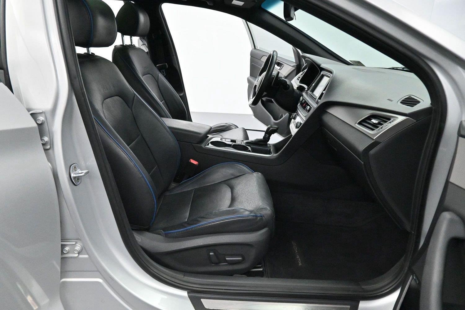 Used 2019 Symphony Silver Hyundai Limited image 32