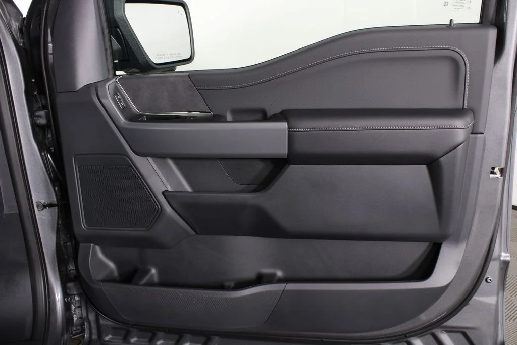 New 2026 Carbonized Gray Metallic Ford XLT image 8