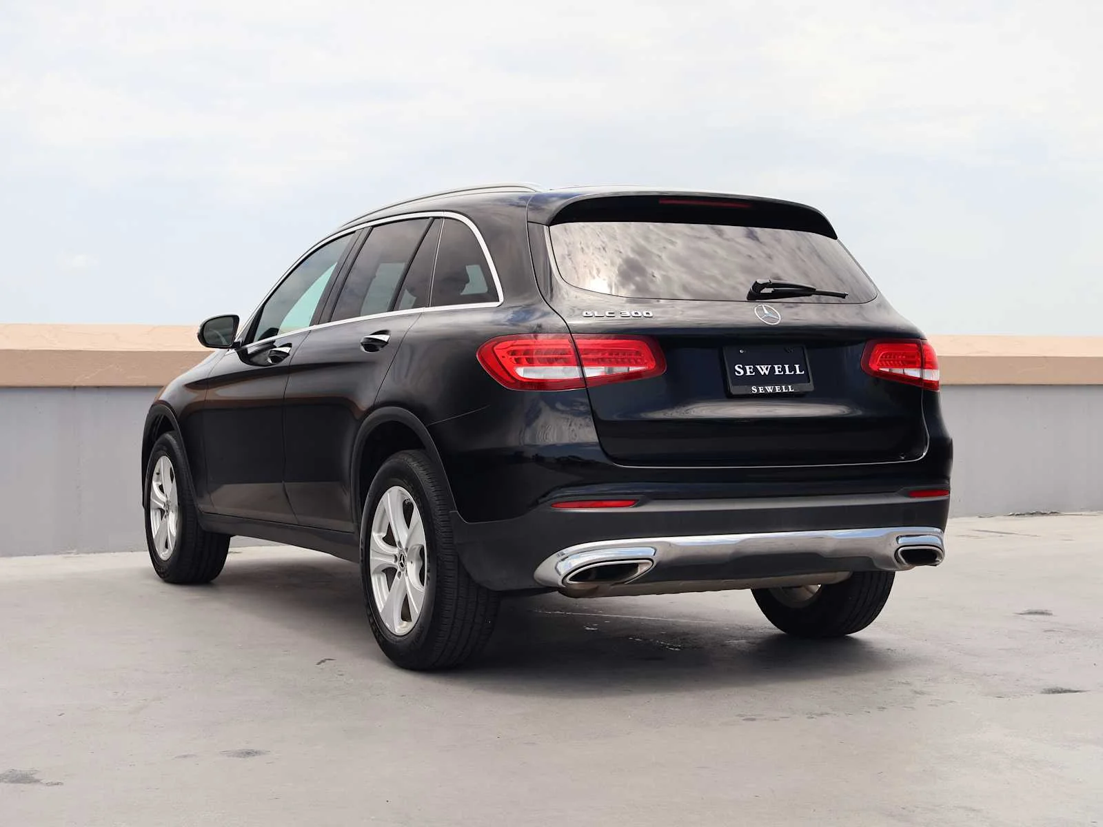 Used 2018 Black Mercedes-Benz GLC 300 image 9