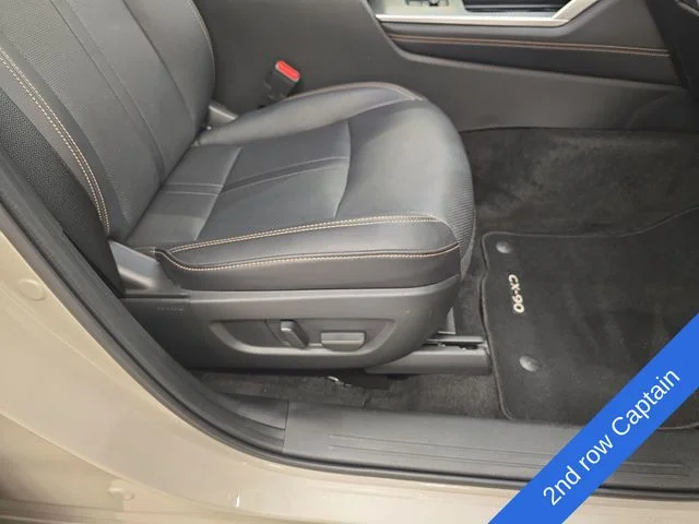 Used 2026 Platinum Mazda 3.3 Turbo Premium image 11