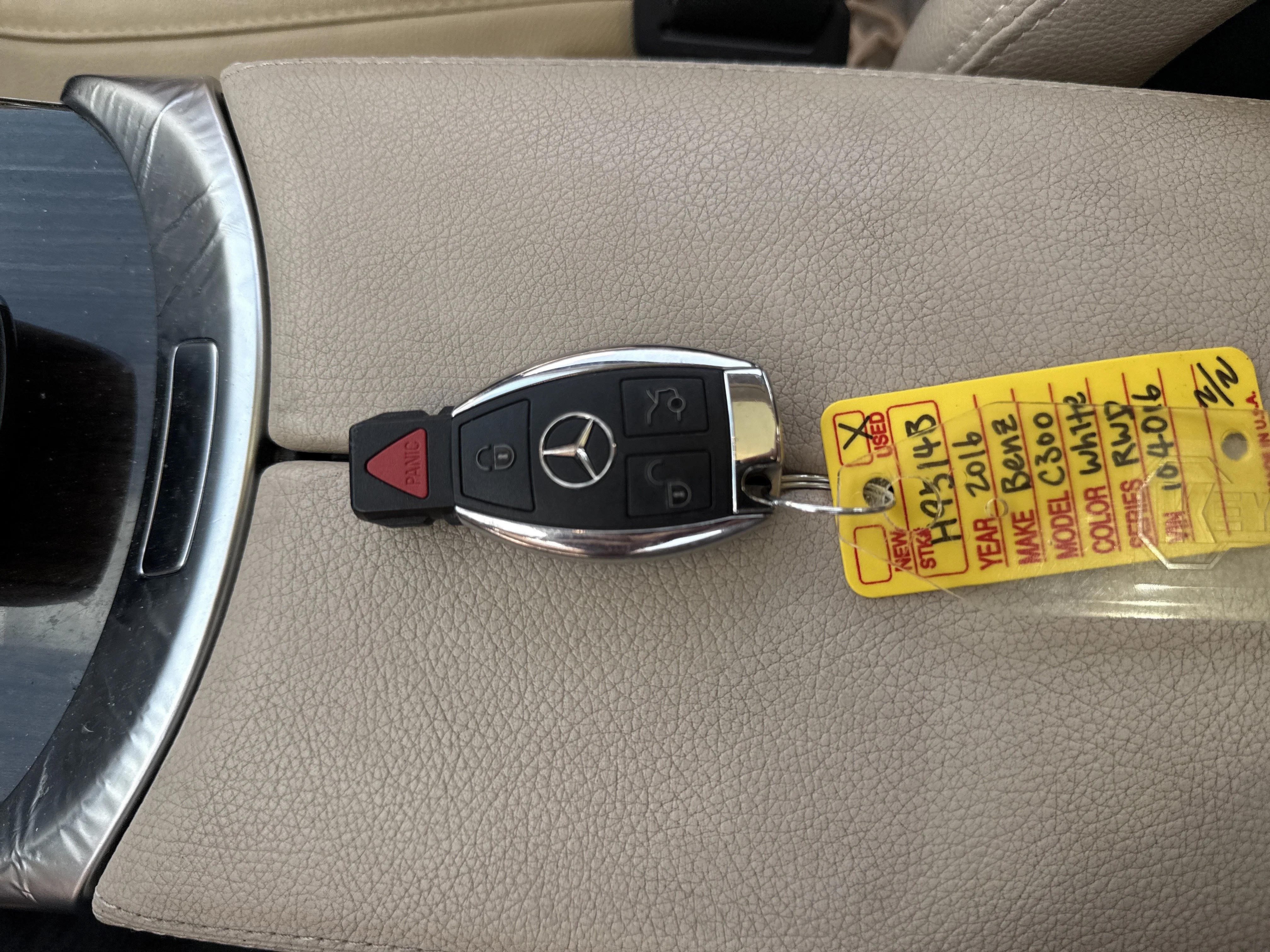 Used 2016 Polar White Mercedes-Benz C 300 image 28