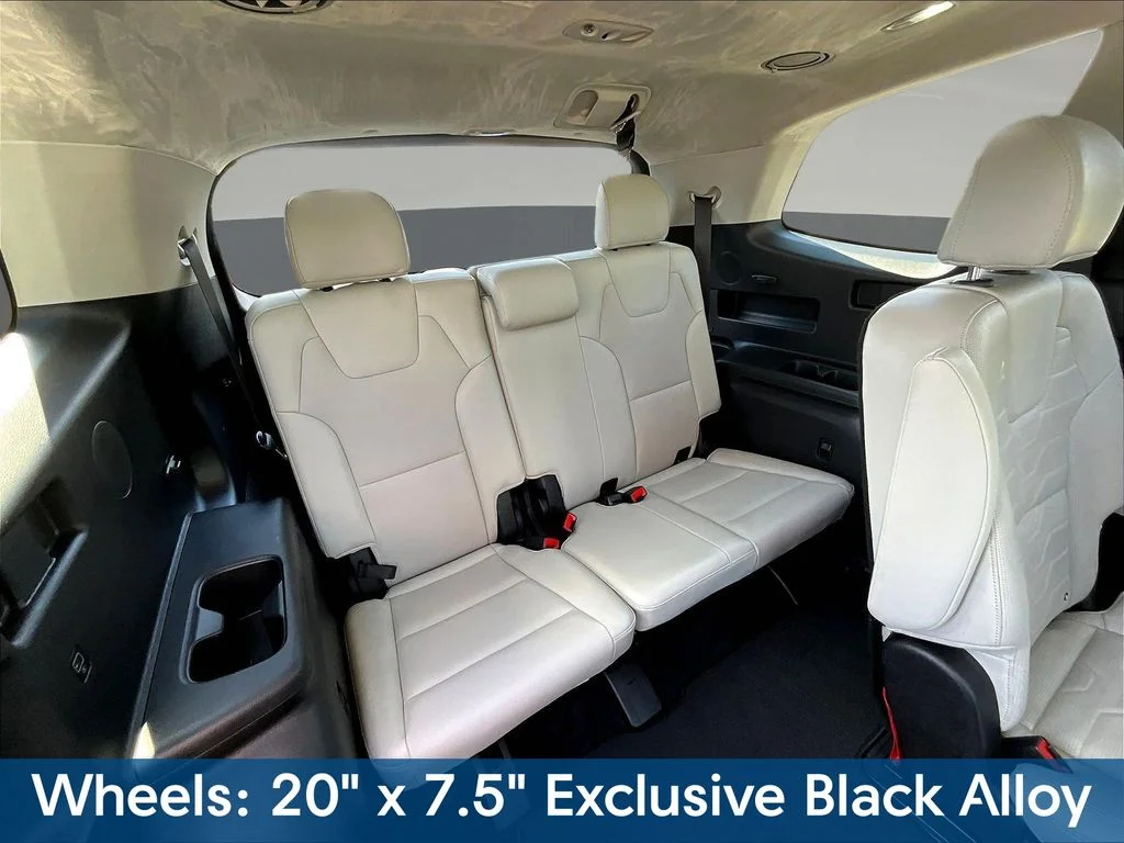 Used 2022 Gray Kia SX image 28