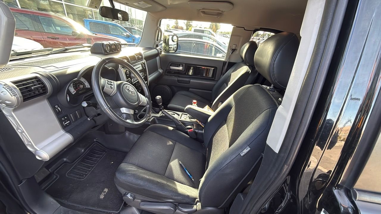 2008 Toyota FJ Cruiser Base photo 3