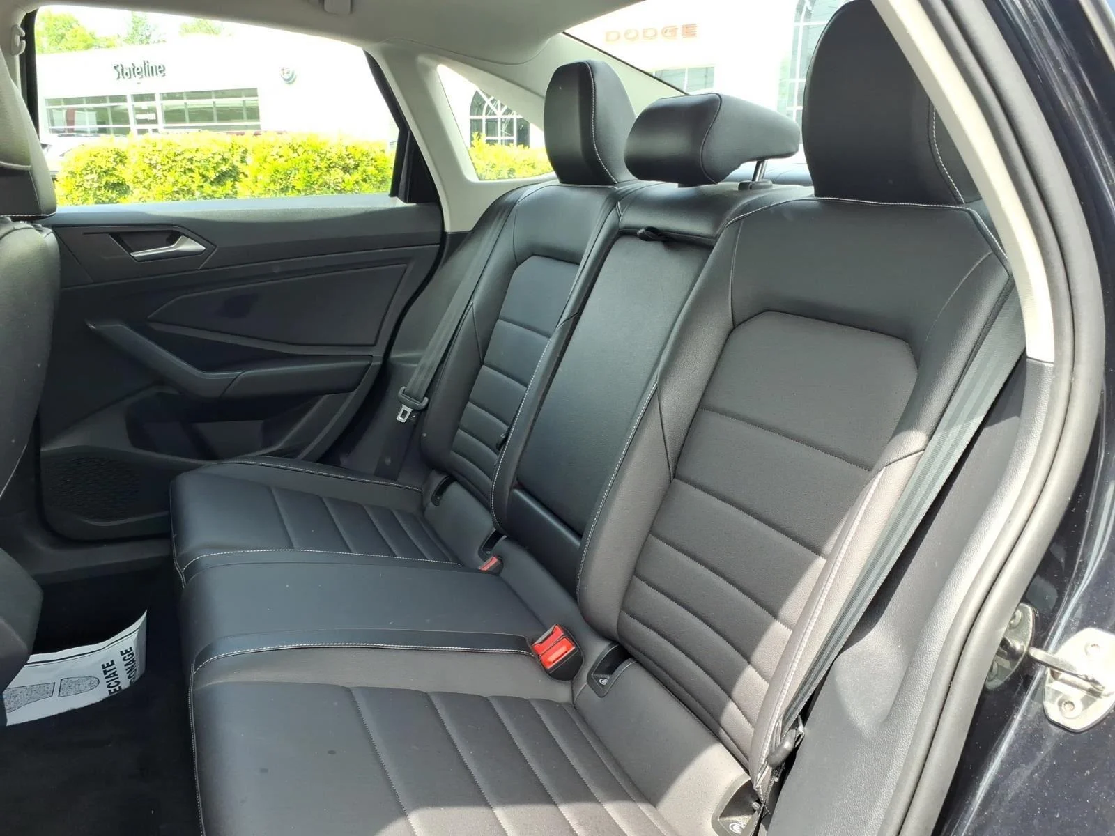 Used 2024  Volkswagen SE image 19