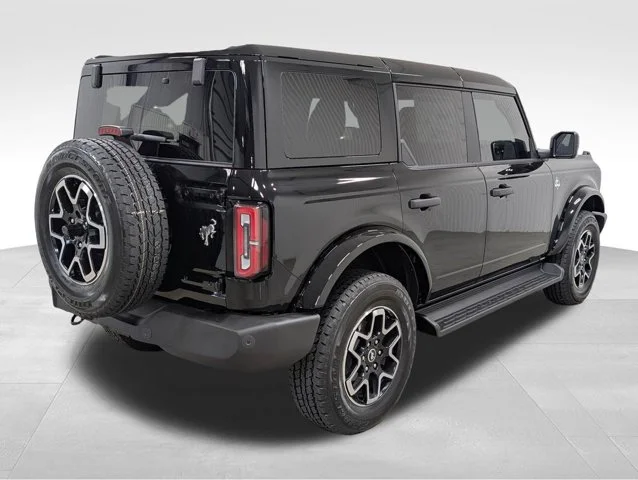 New 2026 Shadow Black Ford Outer Banks® image 53