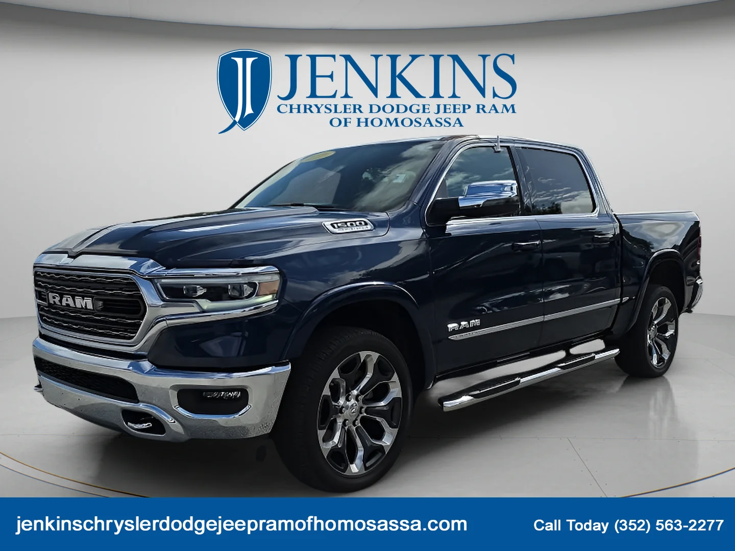 Used 2024 Patriot Blue Pearlcoat Ram Limited image 10