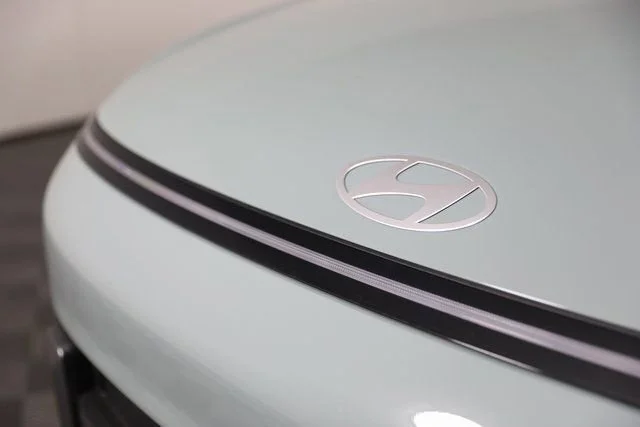 Used 2026 Green Hyundai SEL Sport image 26