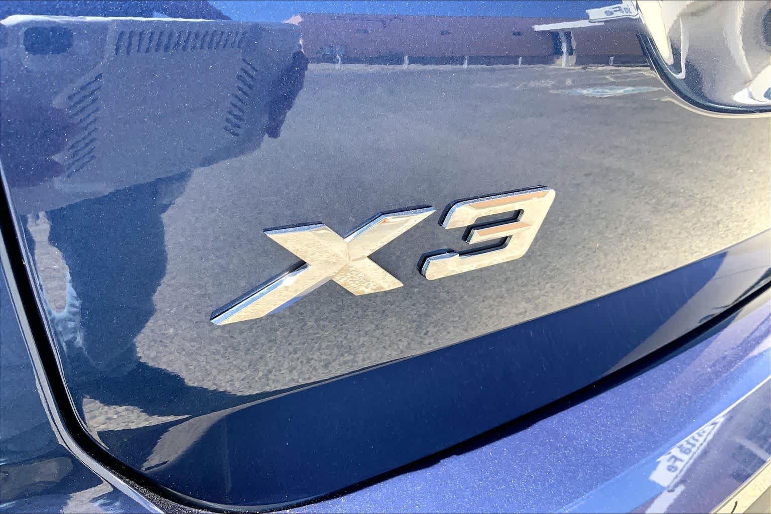 Used 2023 Phytonic Blue Metallic BMW xDrive30i image 30