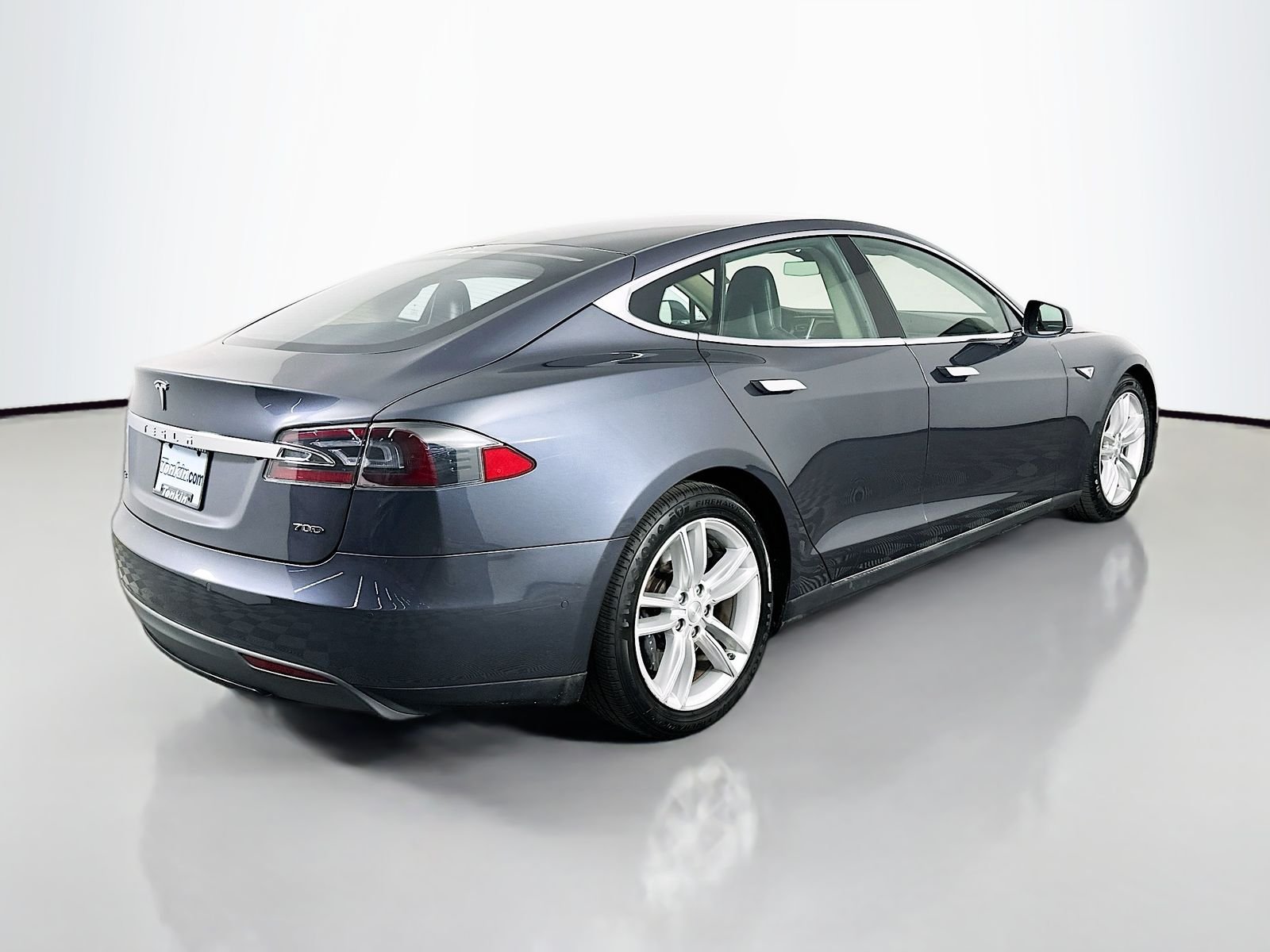 Used 2016 Black Tesla 75D image 8