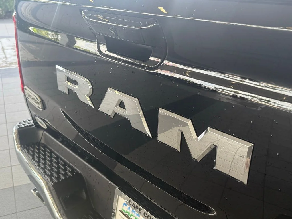 New 2026 Diamond Black Crystal Pearl-Coat Exterior Paint RAM Limited Longhorn image 37