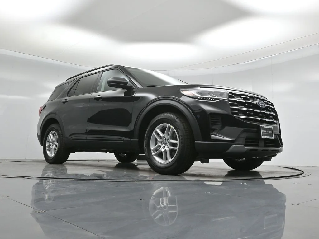 New 2026 Agate Black Metallic Ford Active image 46